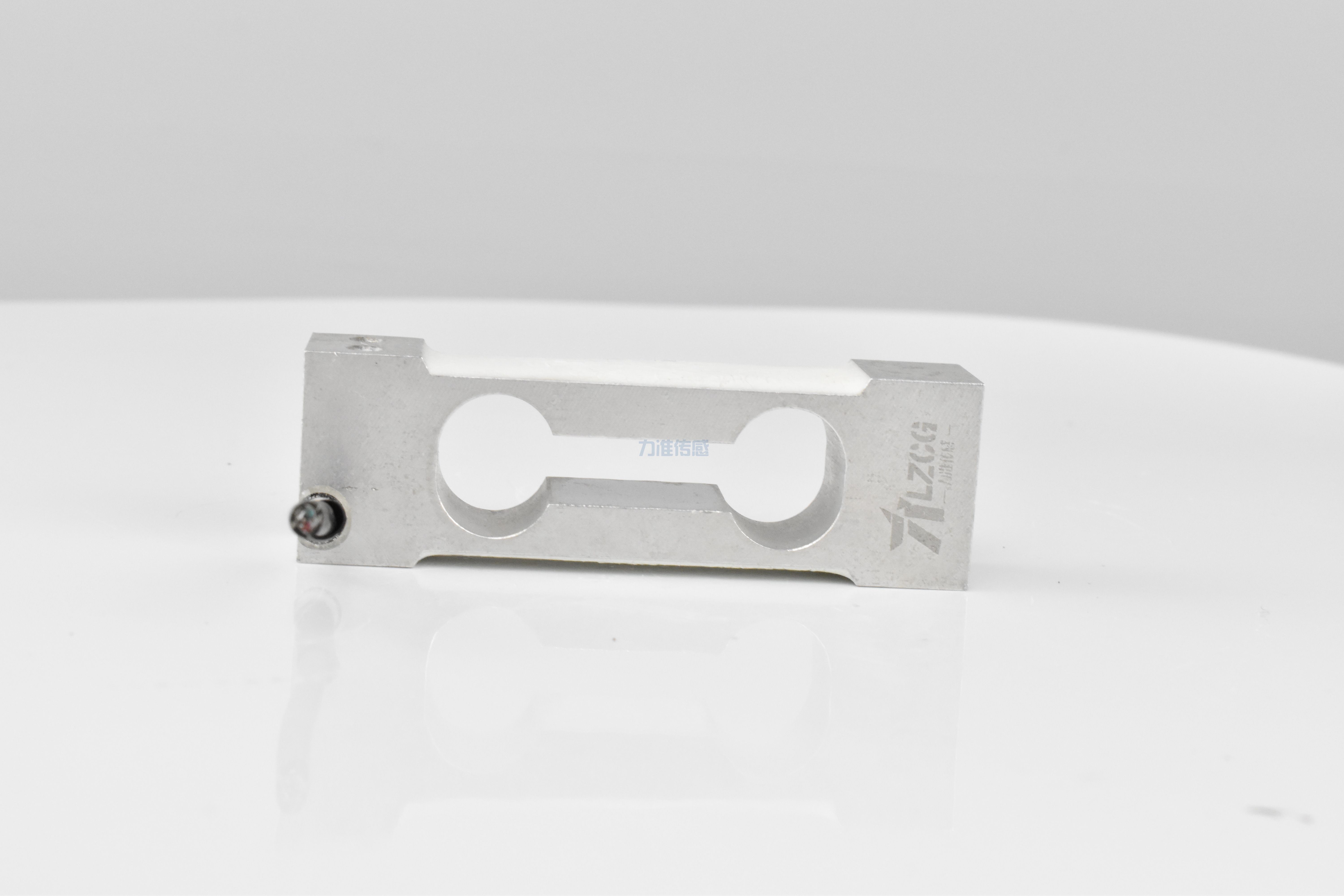 稱(chēng)重傳感器的安裝該如何避開(kāi)外界因素的影響(圖1) DSC_0563.JPG